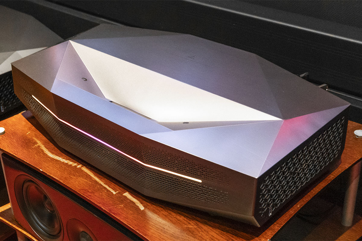 AWOL Visionの4K超短焦点プロジェクターAetherion Max/Pro、Makuake先行発売へのネット上の反応